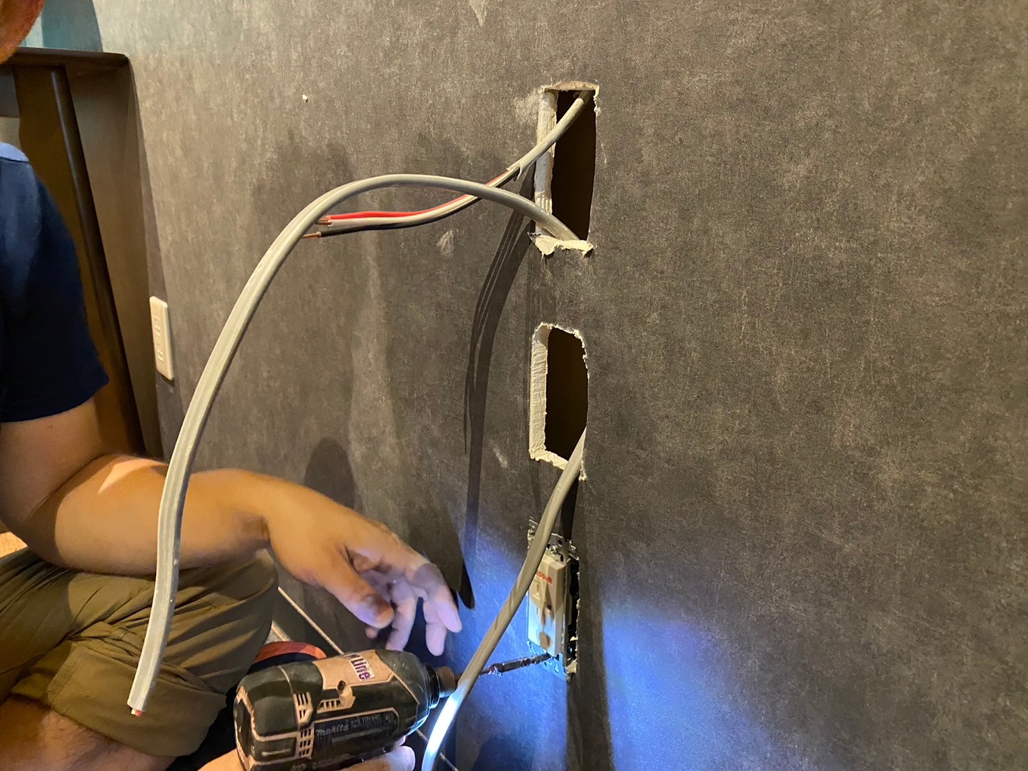 https://kermline.com/electrical_work